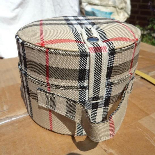 CHECK PATTERN WATCH BOX AND CUSHION